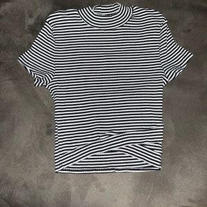 Striped cropped shirt